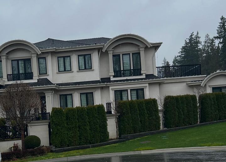 Completed exterior by A-Class Moulding